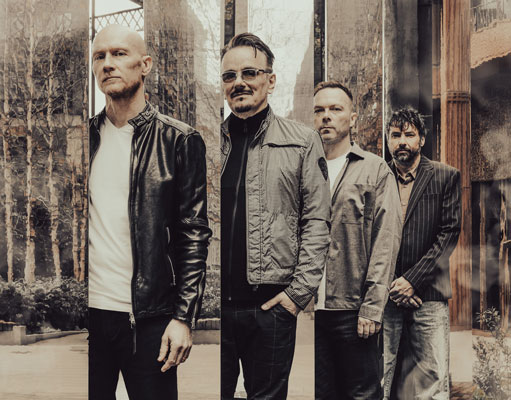 The_pineapple_thief_2026_by_martin_bostock. The_pineapple_thief_2026_by_martin_bostock.